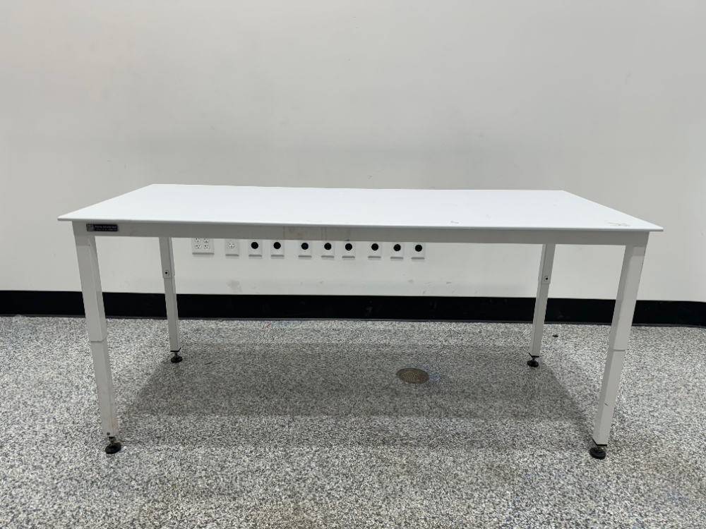 Image of Terra Universal 6' Lab Bench